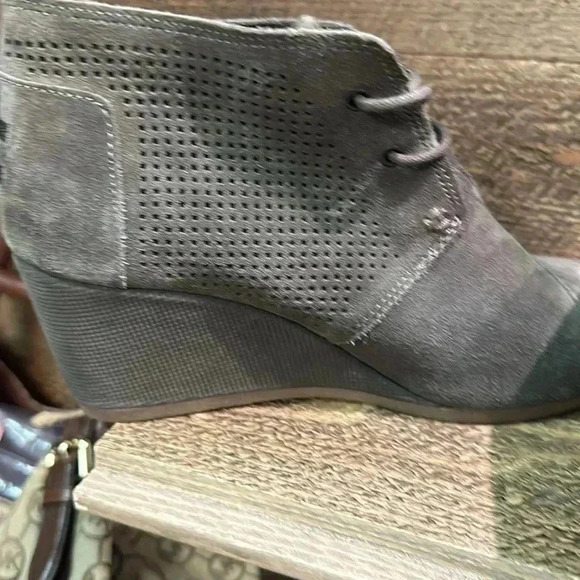 TOMS Women’s wedge ankle bootie size 8.5 - Picture 3 of 10